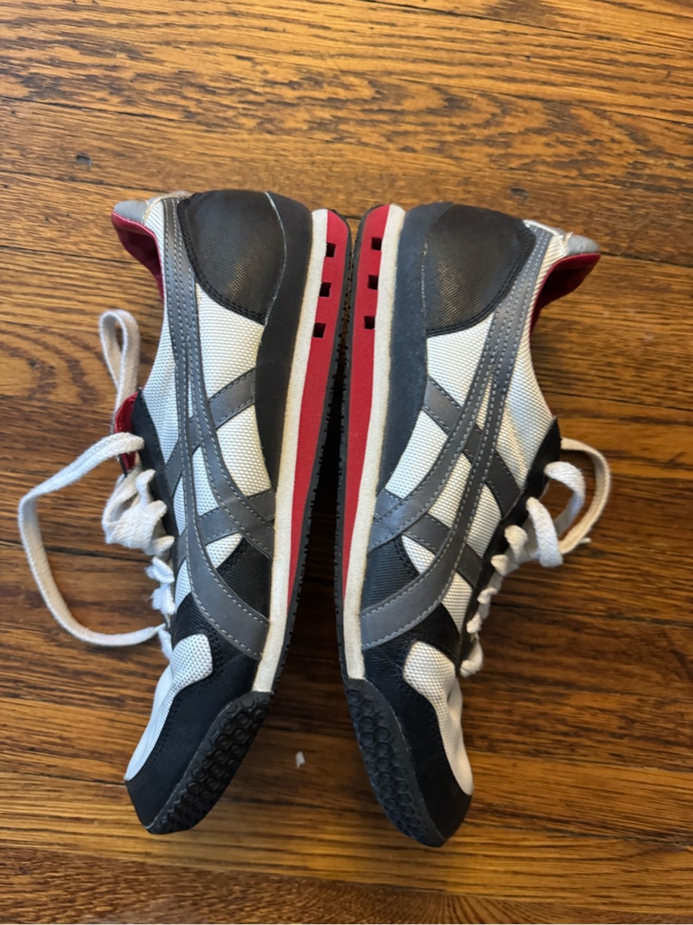 Onitsuka Tiger by Asics White Black Gray with Red Accent Men's Sneakers - Picture 8 of 11